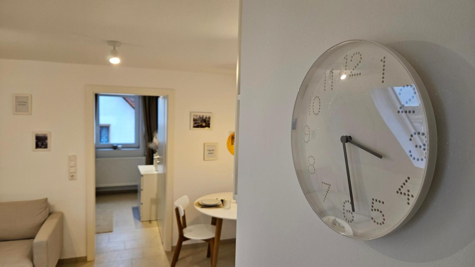 Ferienwohnung As5 Two Bamberg - Zentrale Lage Mit Parkplatz Hallstadt Bagian luar foto